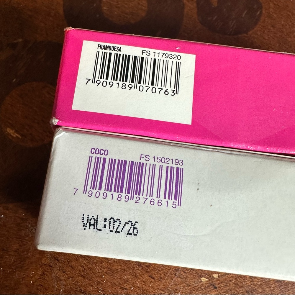 Avon Color Trend Lip Gloss - Picture 3 of 3